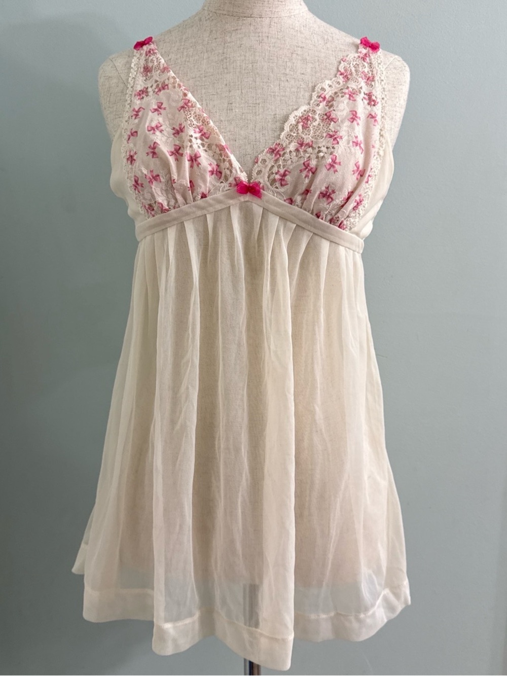 Betsey Johnson Off White Babydoll Chemise Pink Bows S